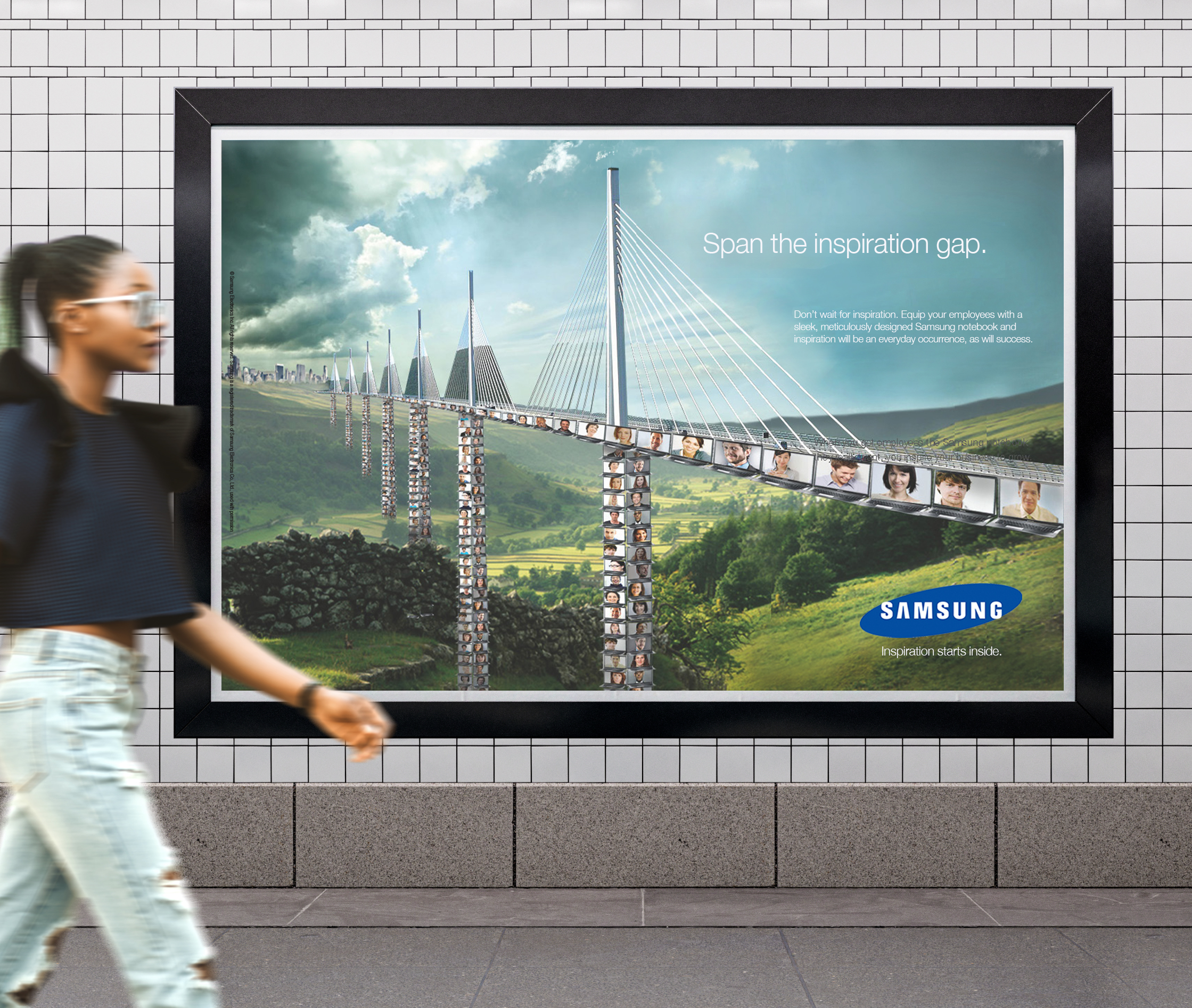 1_Samsung_Bridge_Notebook_Subway